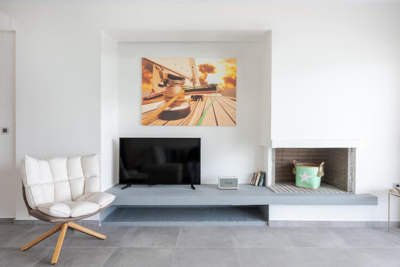 Costa Vasia Seaside Suites And Apartments Βραχάτι Εξωτερικό φωτογραφία