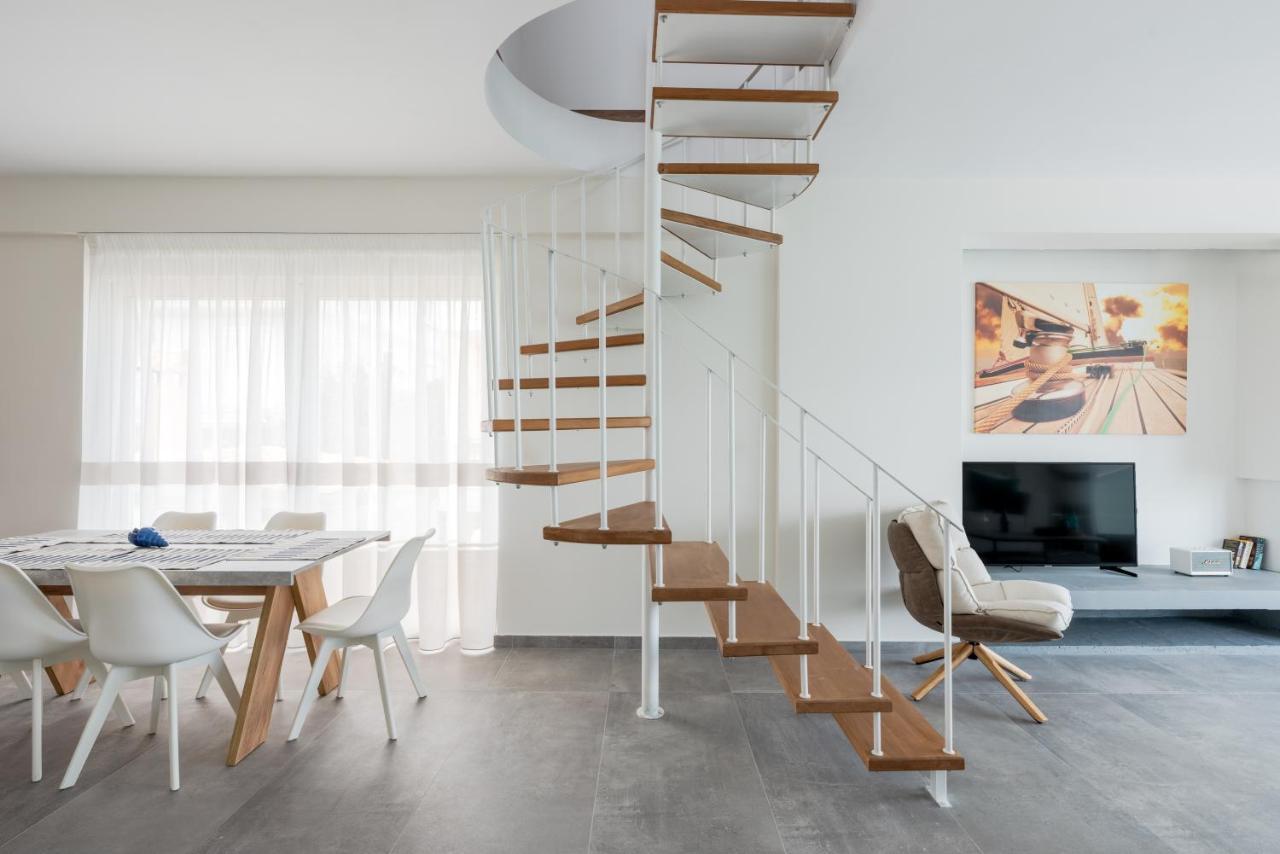 Costa Vasia Seaside Suites And Apartments Βραχάτι Εξωτερικό φωτογραφία