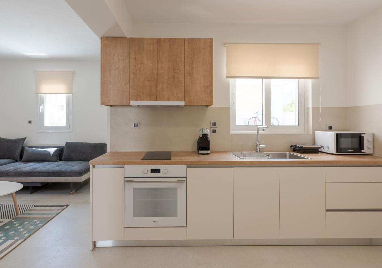 Costa Vasia Seaside Suites And Apartments Βραχάτι Εξωτερικό φωτογραφία