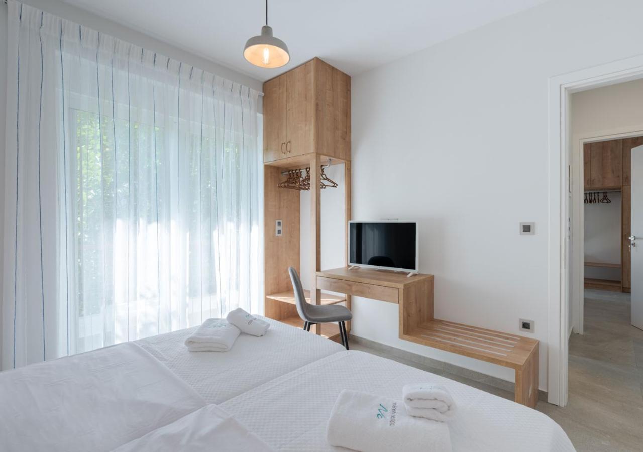 Costa Vasia Seaside Suites And Apartments Βραχάτι Εξωτερικό φωτογραφία